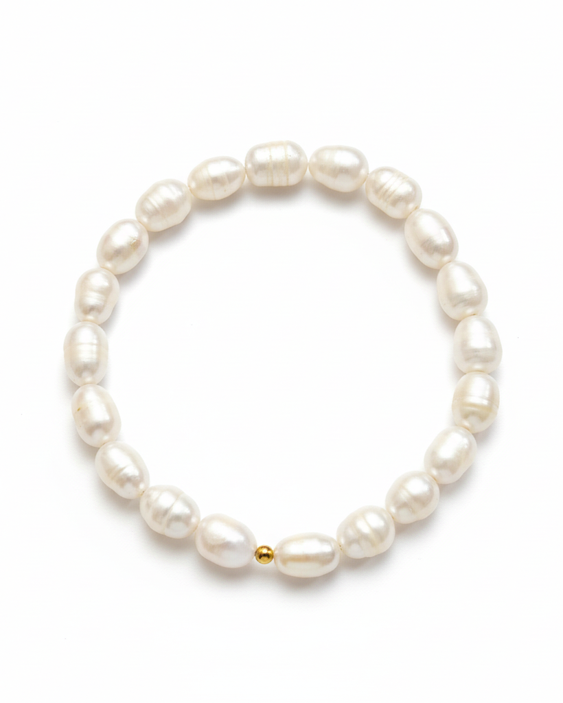 Pulseira de pérolas com fundo branco